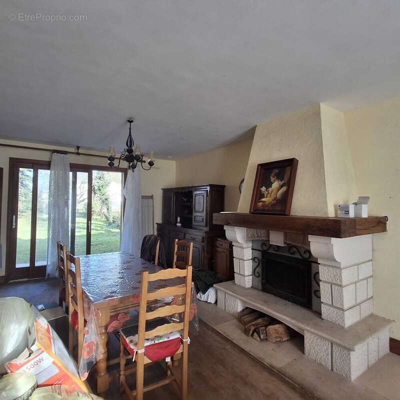 Maison à MONTEMBOEUF