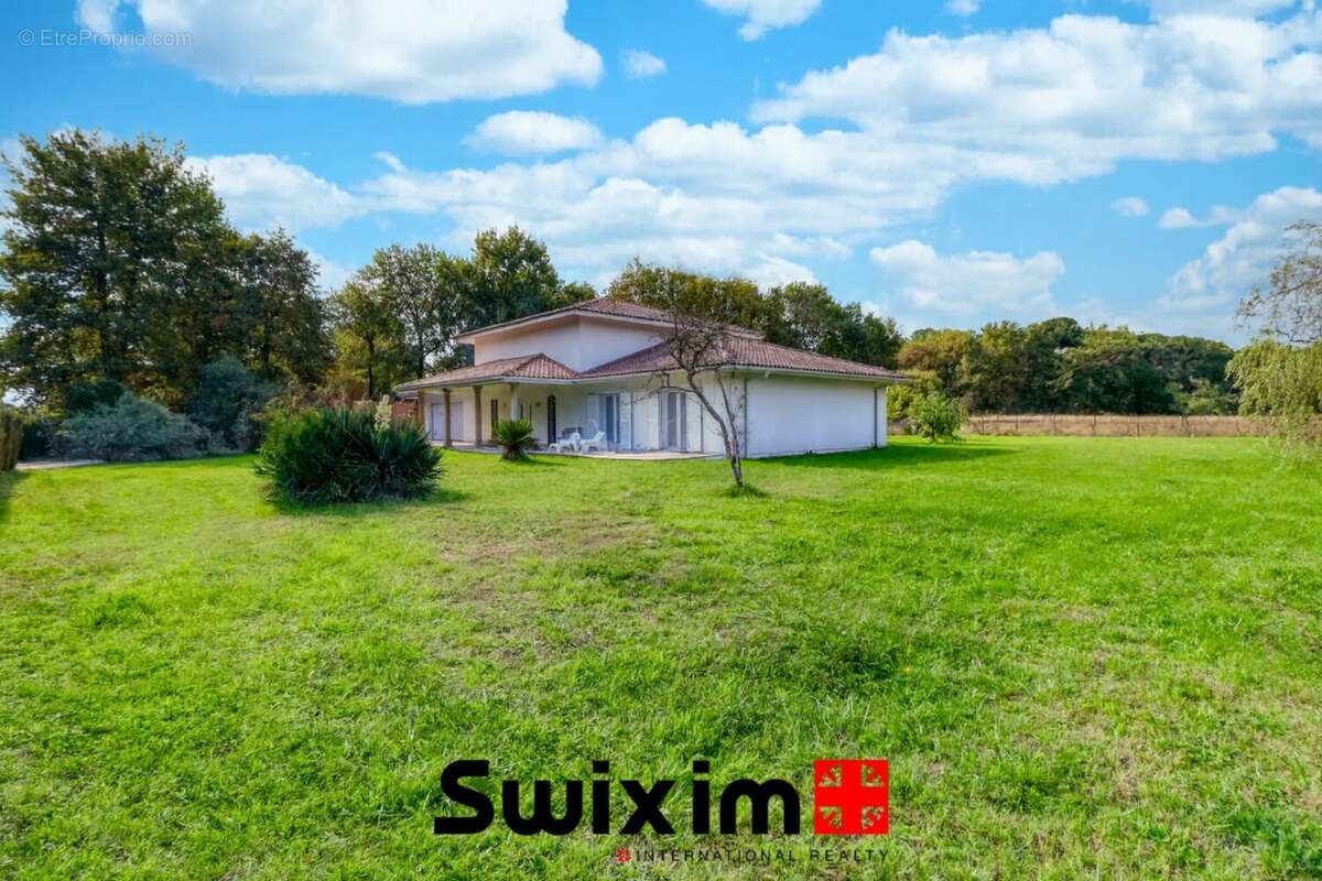 Maison à LE TAILLAN-MEDOC