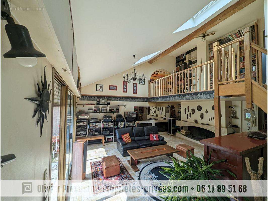 Maison à VERRIERES-LE-BUISSON