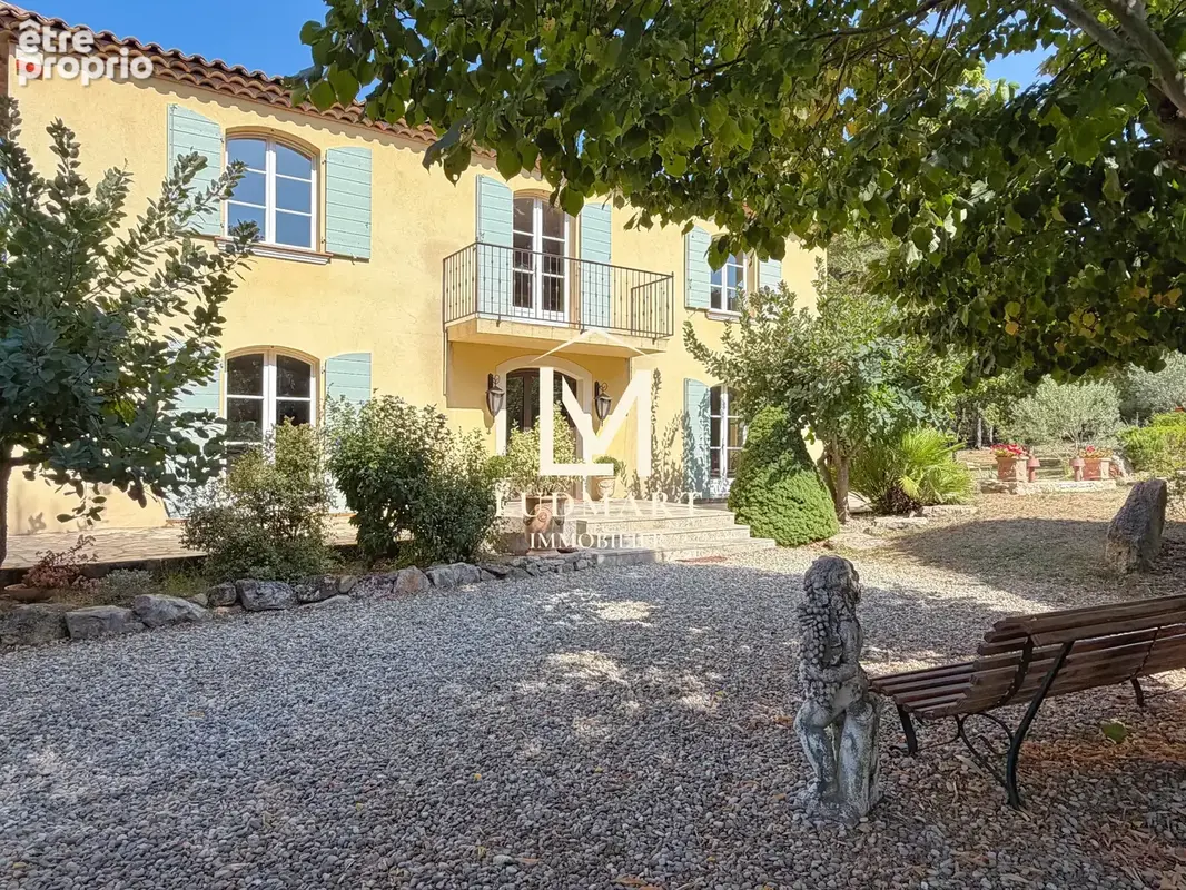 Bastide provençale avec piscine au cœur du Domaine Saint-Pierre de Tourtour - photo 2