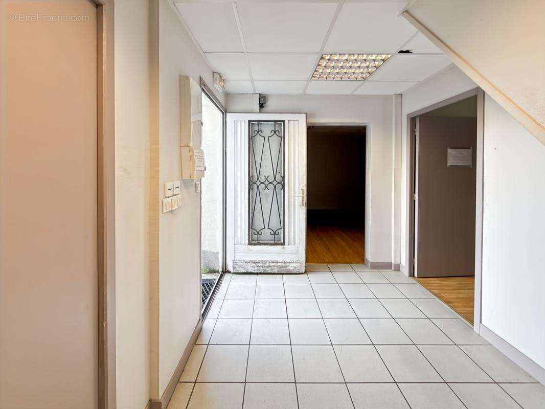 Maison à SAINT-JEAN-DE-BRAYE