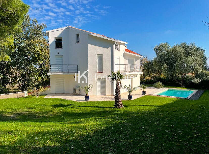 Maison à RAMONVILLE-SAINT-AGNE