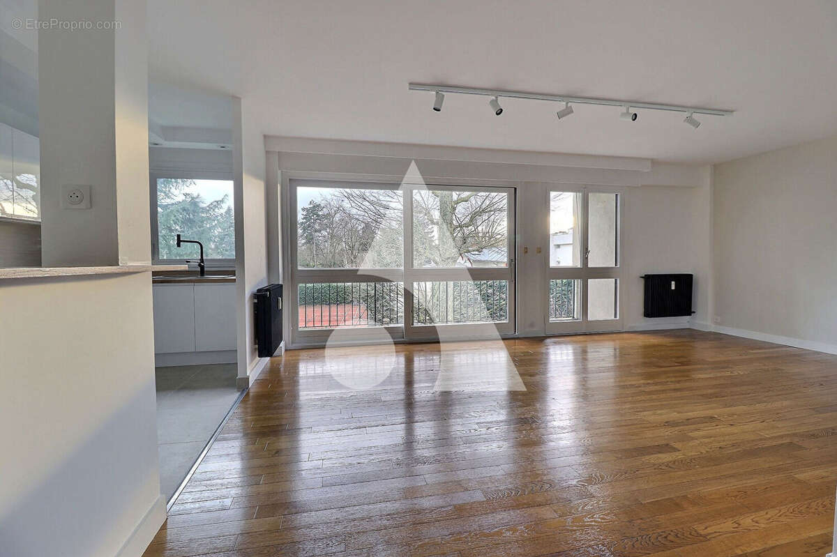 Appartement à SAINT-GRATIEN