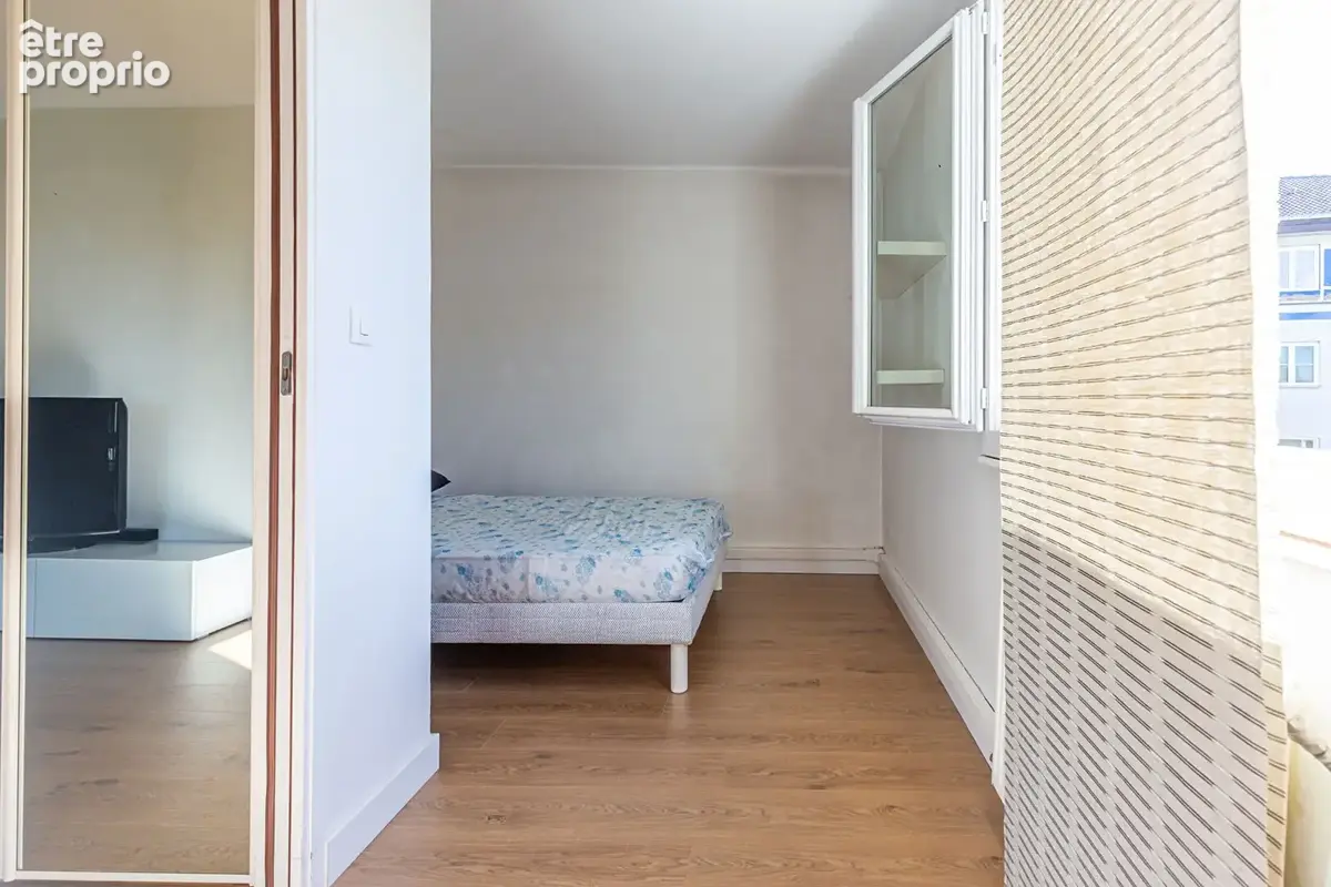 Agence immobiliere laforet - exclusivite - "sagina" - annecy - appartement t3 de 63,46m² - 2 balcons - dpe d - cave 7,70m² - loc - photo 7