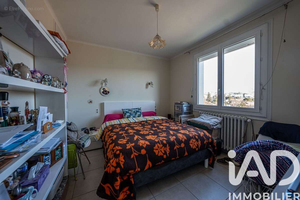 Photo 9 - Maison à SAINT-ETIENNE-DE-FONTBELLON