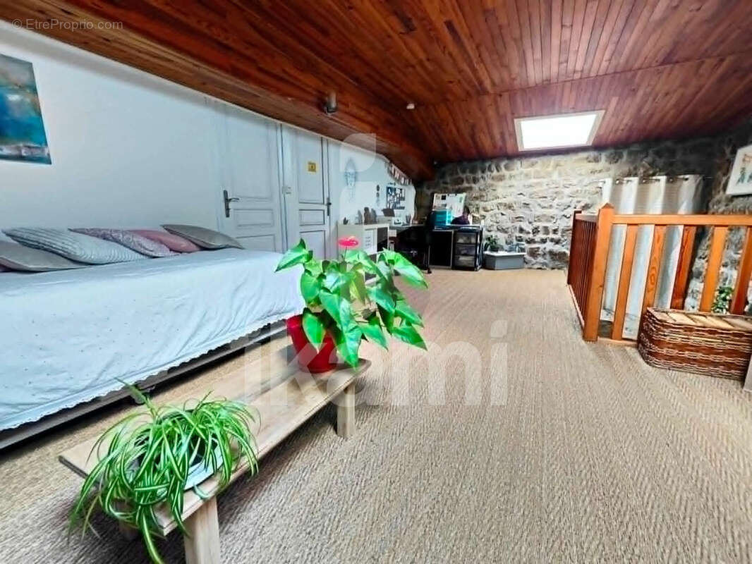 Maison à VOCANCE