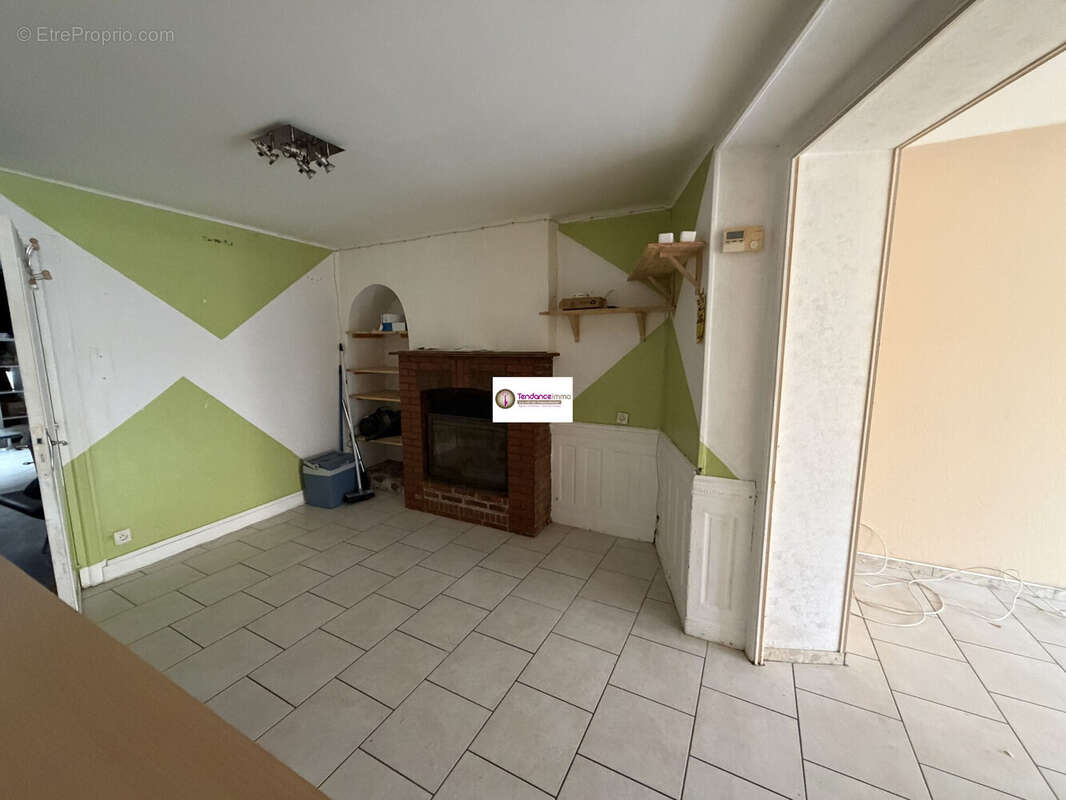 Appartement à LE MELE-SUR-SARTHE