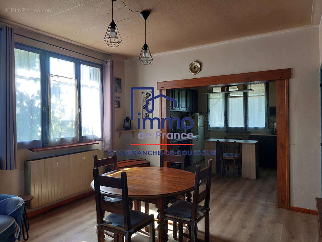 Maison à LA SALVETAT-PEYRALES