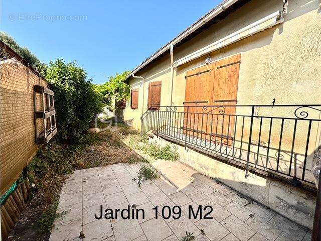 Maison à ESPERAZA