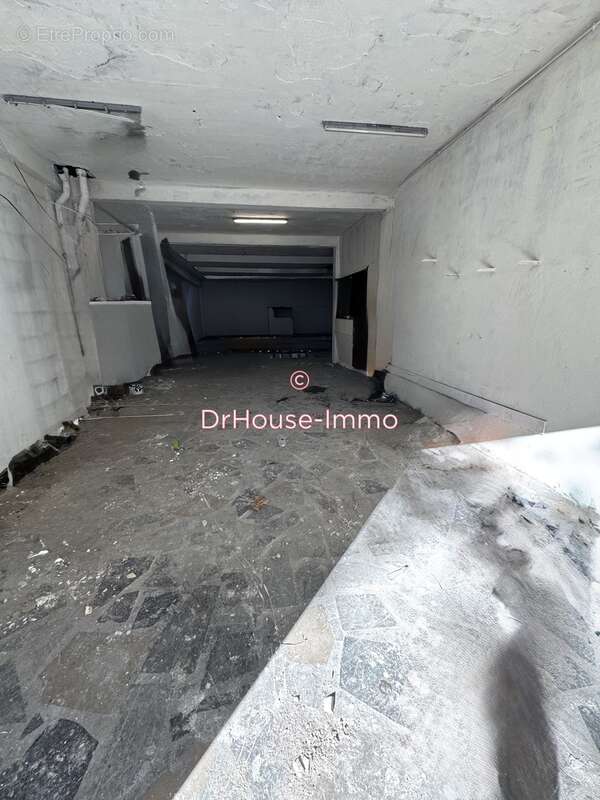 Commerce à MARSEILLE-5E