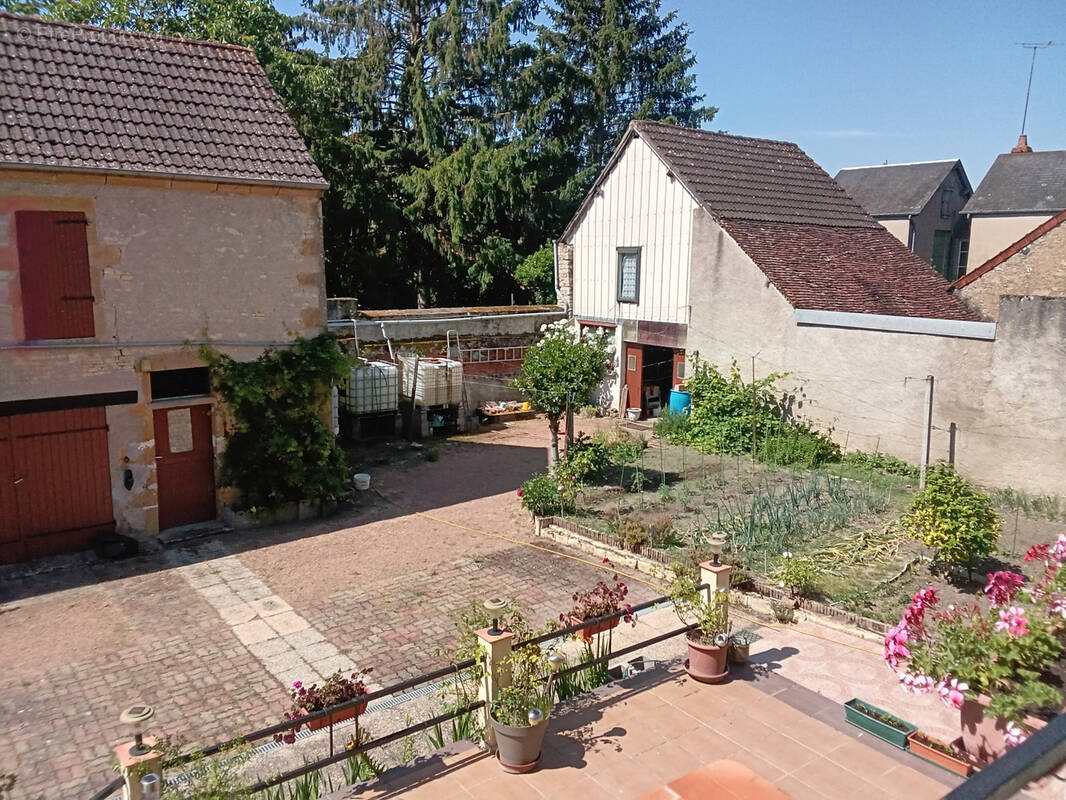 Maison à NERONDES