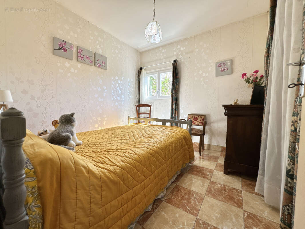 Maison de plain pied avec piscine. - photo 9