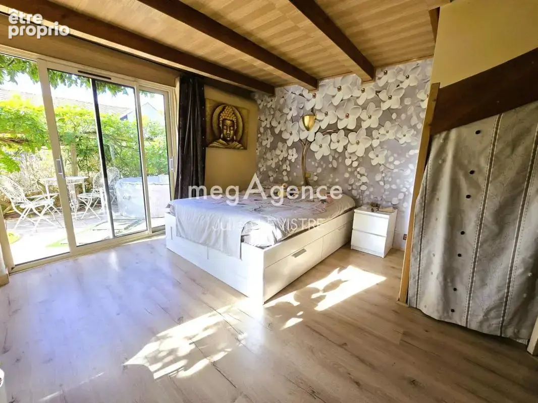 maison de 5 pièces de 106m² - photo 6