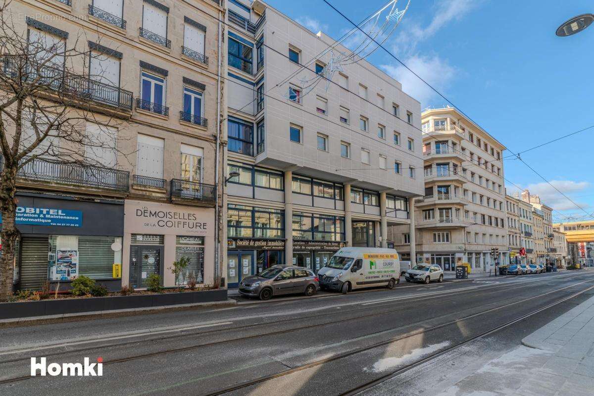 Appartement à SAINT-ETIENNE