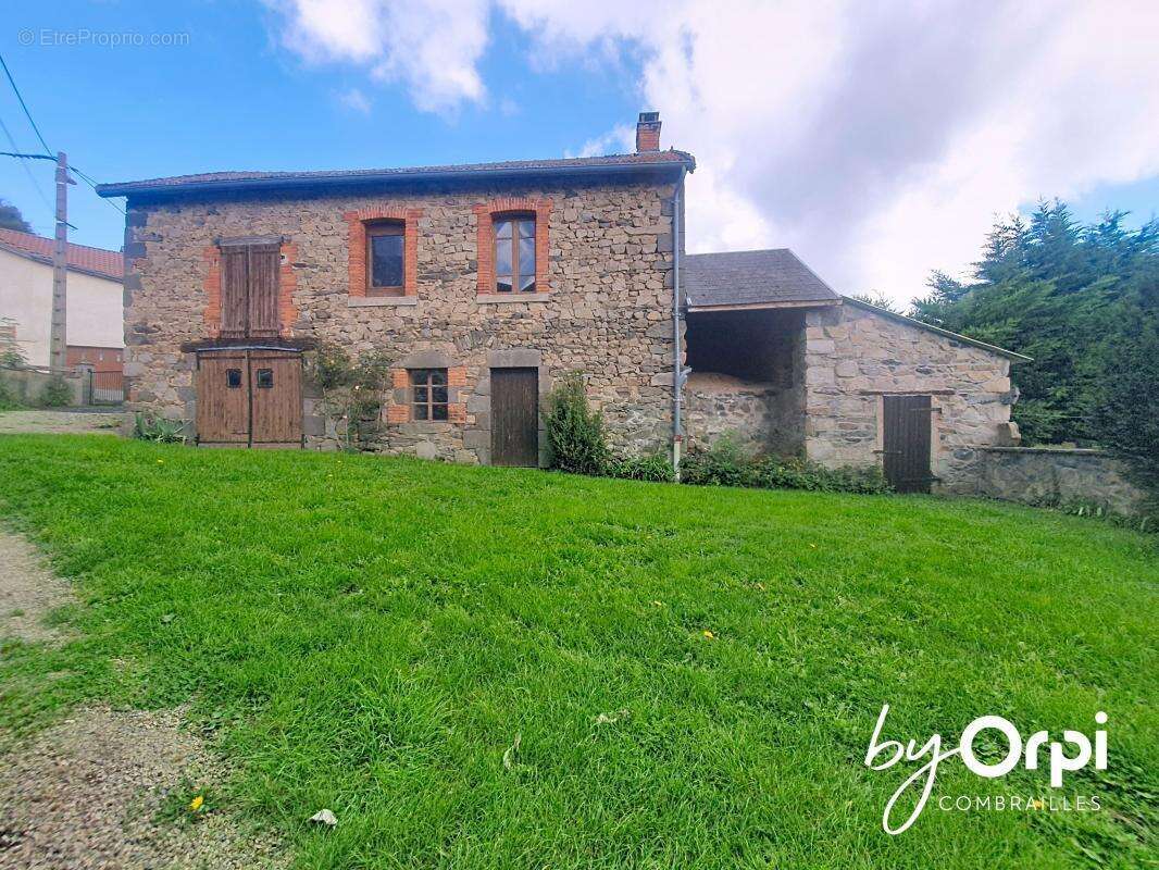 Maison à SAINT-GEORGES-DE-MONS