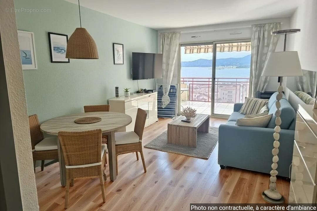 Appartement à LE LAVANDOU
