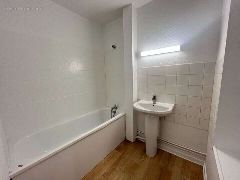 Appartement à HEROUVILLE-SAINT-CLAIR