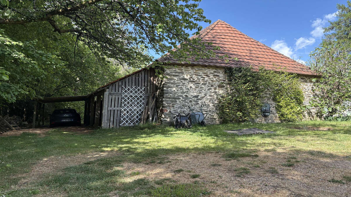 Maison à SAINT-SORNIN-LAVOLPS
