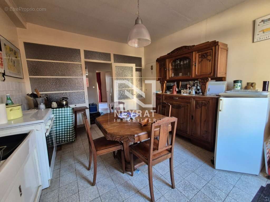 Maison à PARIS-L&#039;HOPITAL