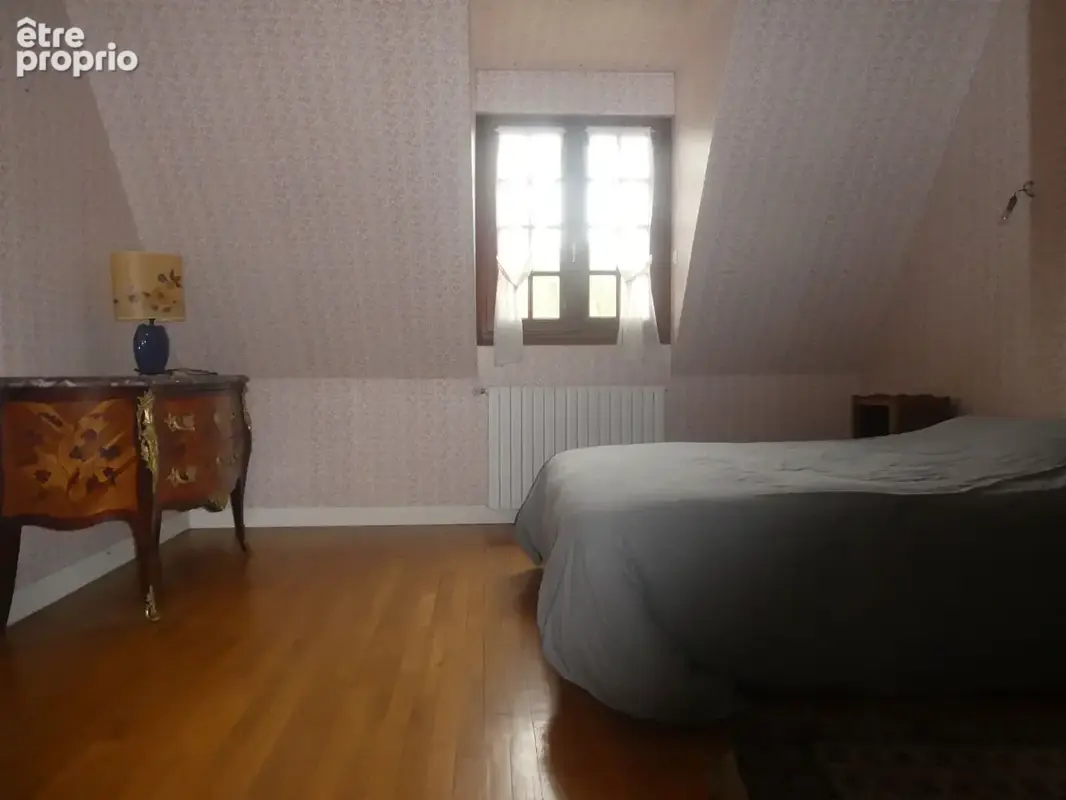 Maison Pont L Eveque 6 pièce(s), 217 m², 2761 m² - photo 13