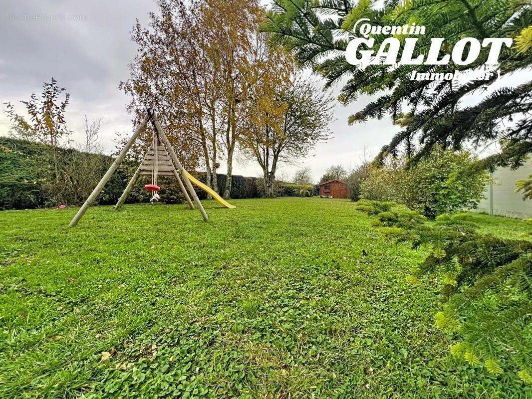 Maison à CAPPELLE-BROUCK