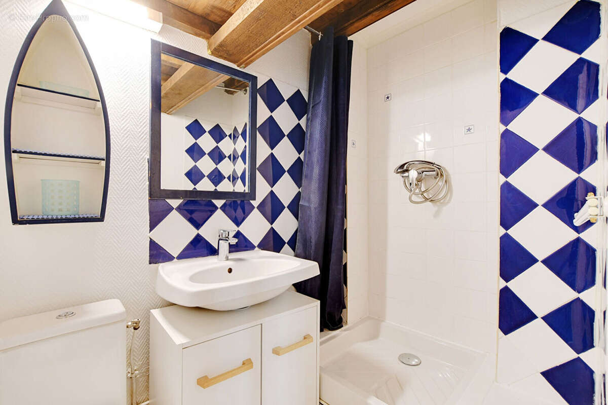 Appartement à PARIS-19E