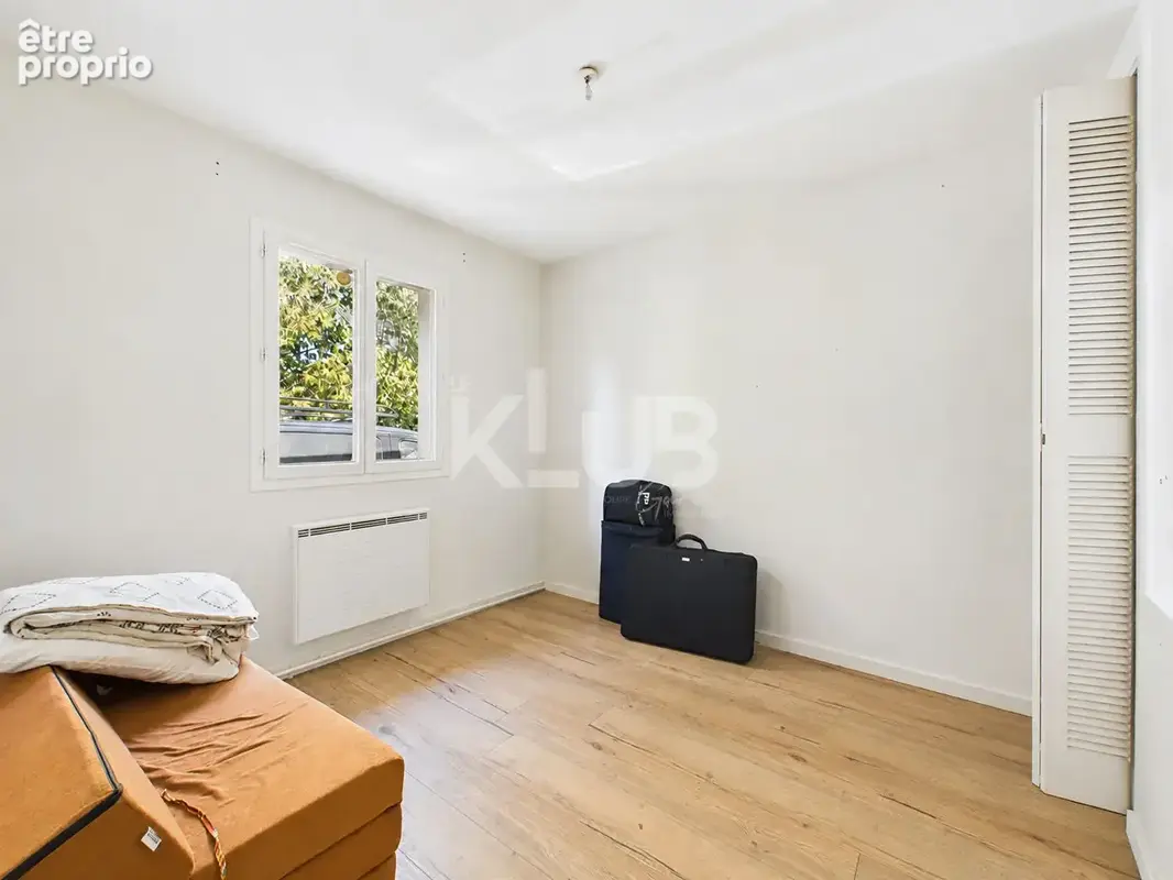 Lambesc - Maison de 120 m², un bien aux multiples possibilités - photo 4