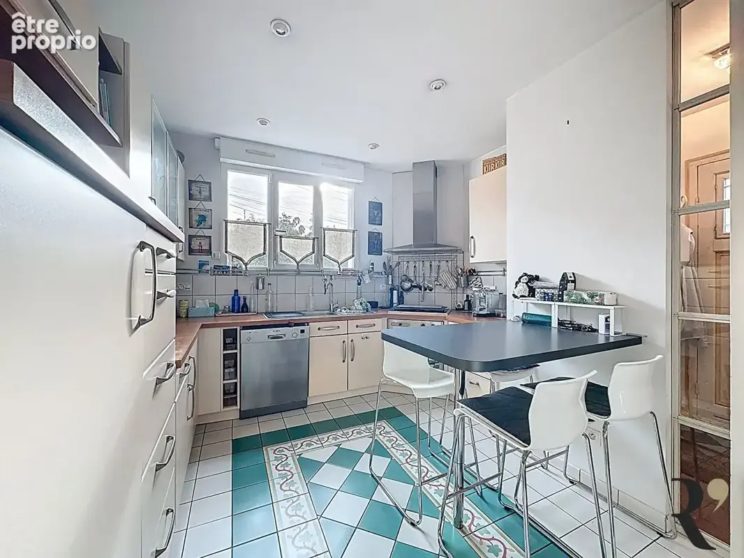 Toulouse, Cote Pavée / Maison T6 de charme 153 m² avec garage et jardin ! - photo 8