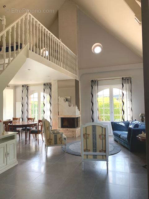 Maison à AVESNES-LE-COMTE