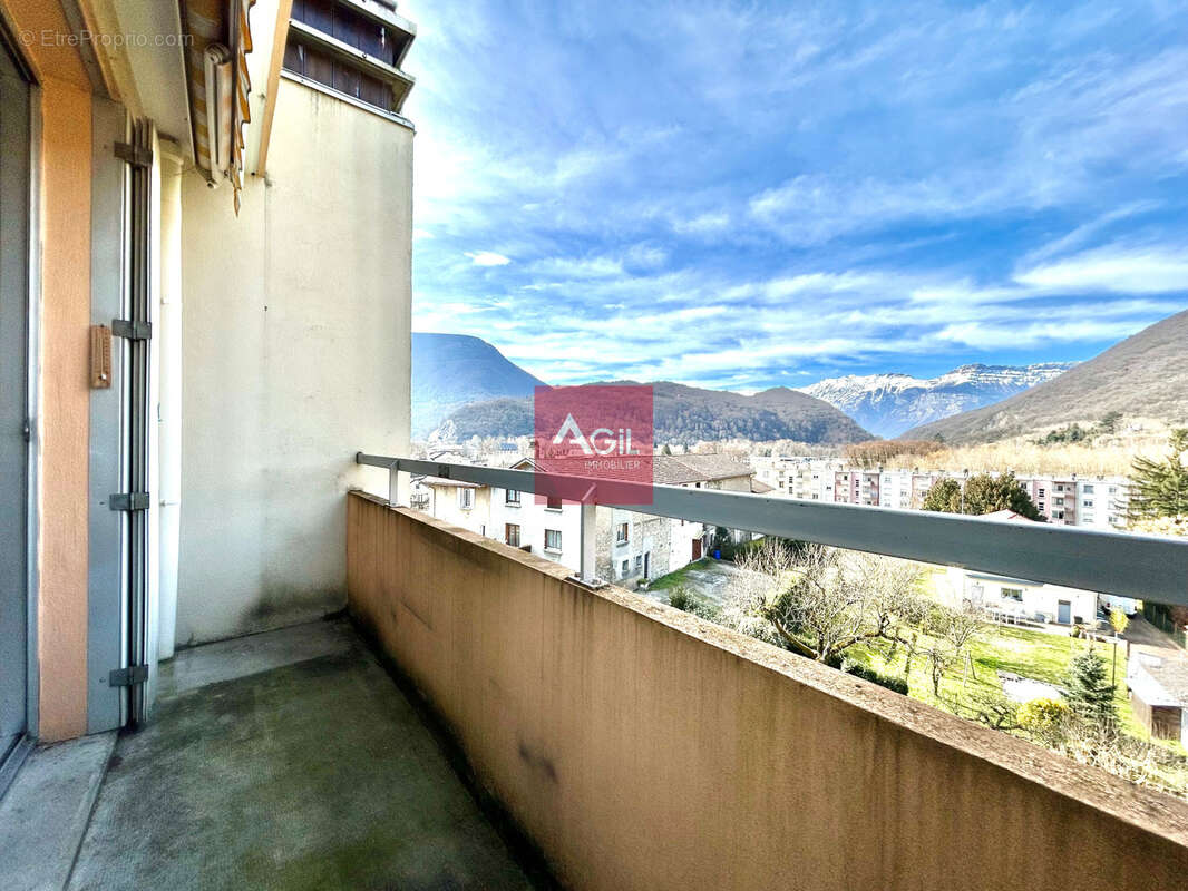 Appartement à VIZILLE