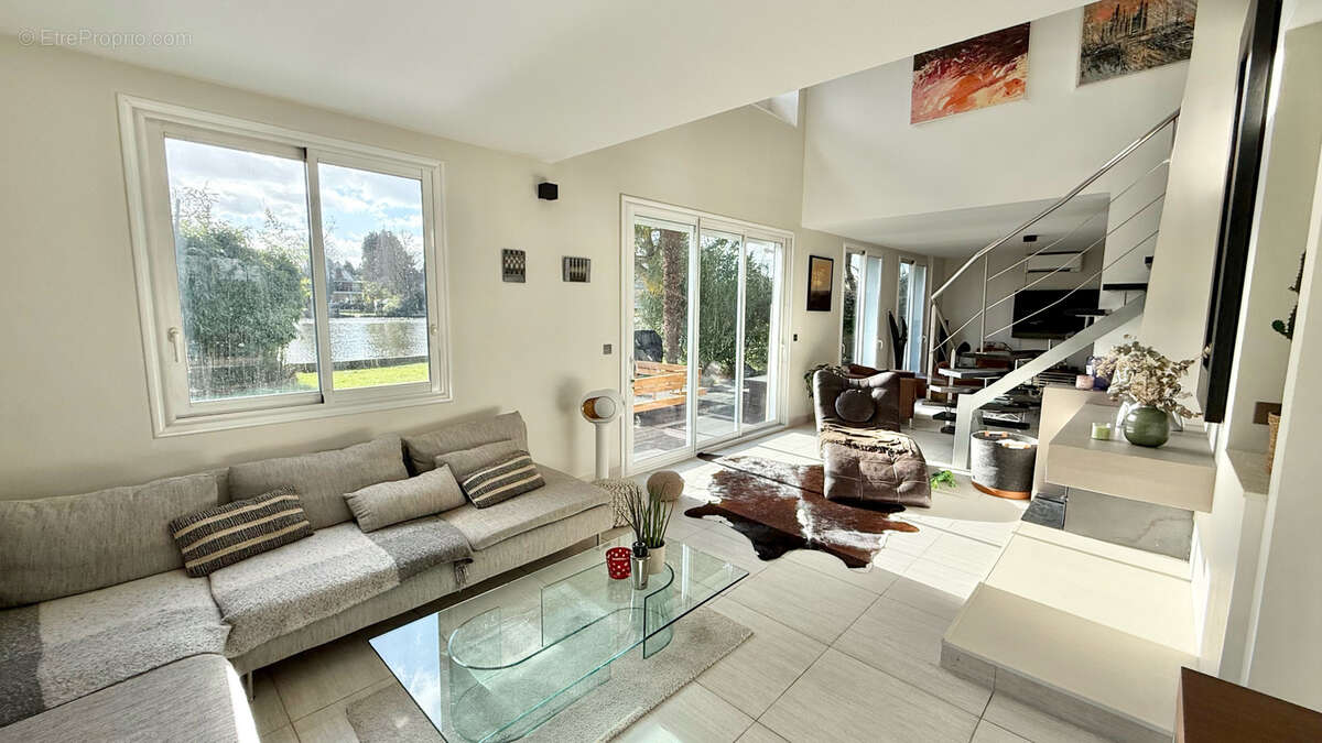 Maison à ENGHIEN-LES-BAINS