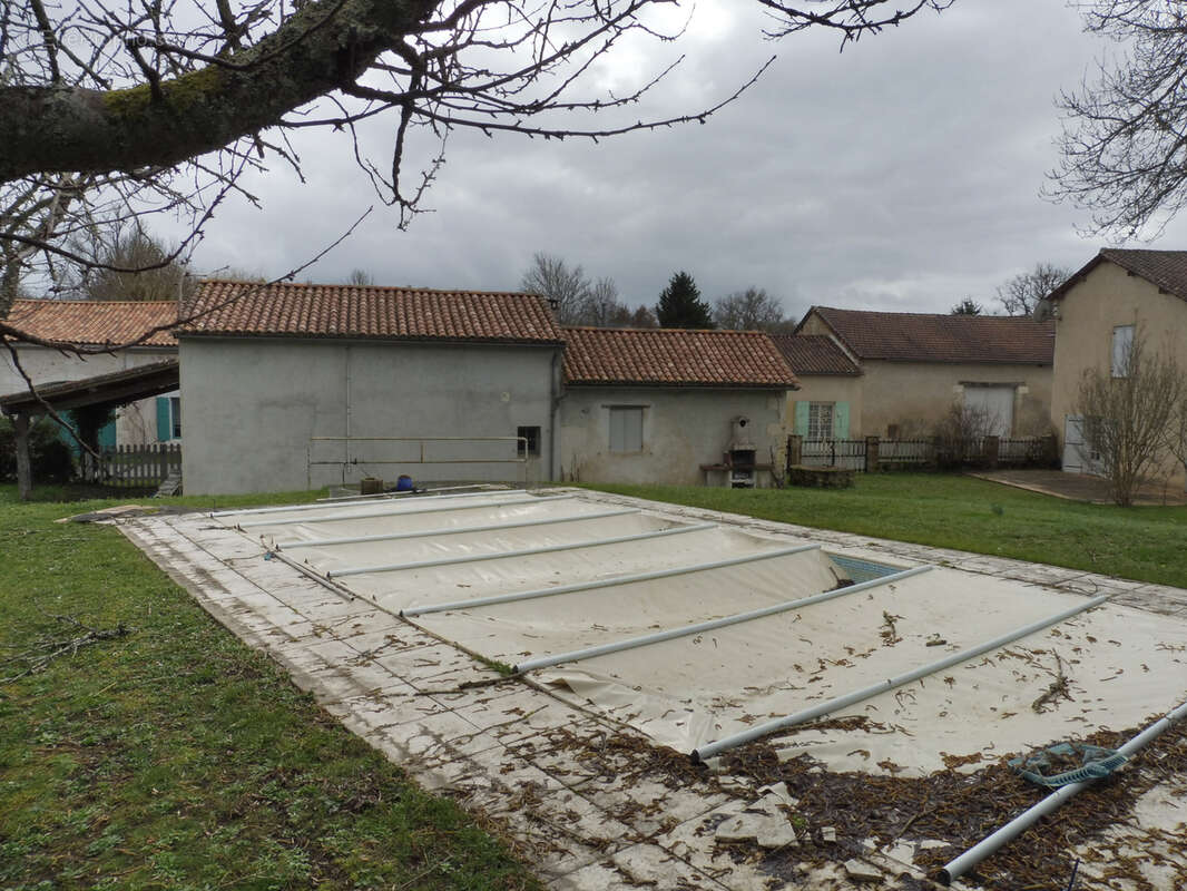 Dans un petit village de la double - photo 28