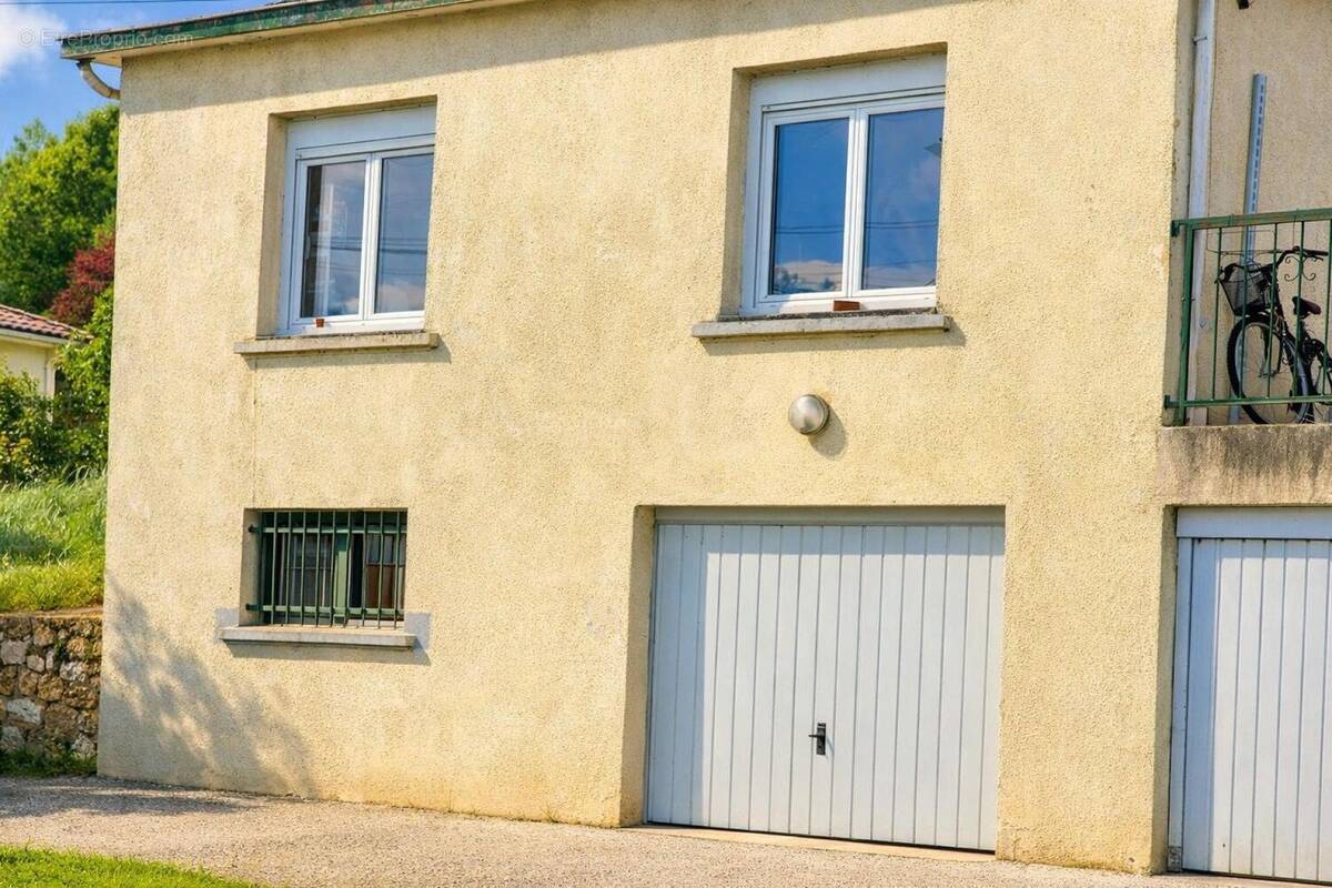 Photo 1 - Maison à PUJOLS