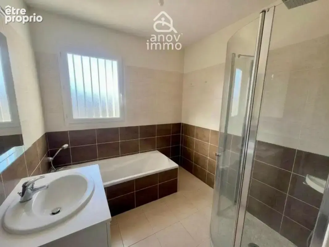 Maison de plain-pied 97 m2 avec piscine sur la commune de To - photo 6