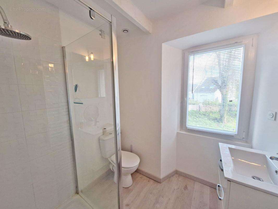 Demeure de charme en pierre – 124 m² – Plouézoc’h – Cadre privilégié et intimité rare - photo 13
