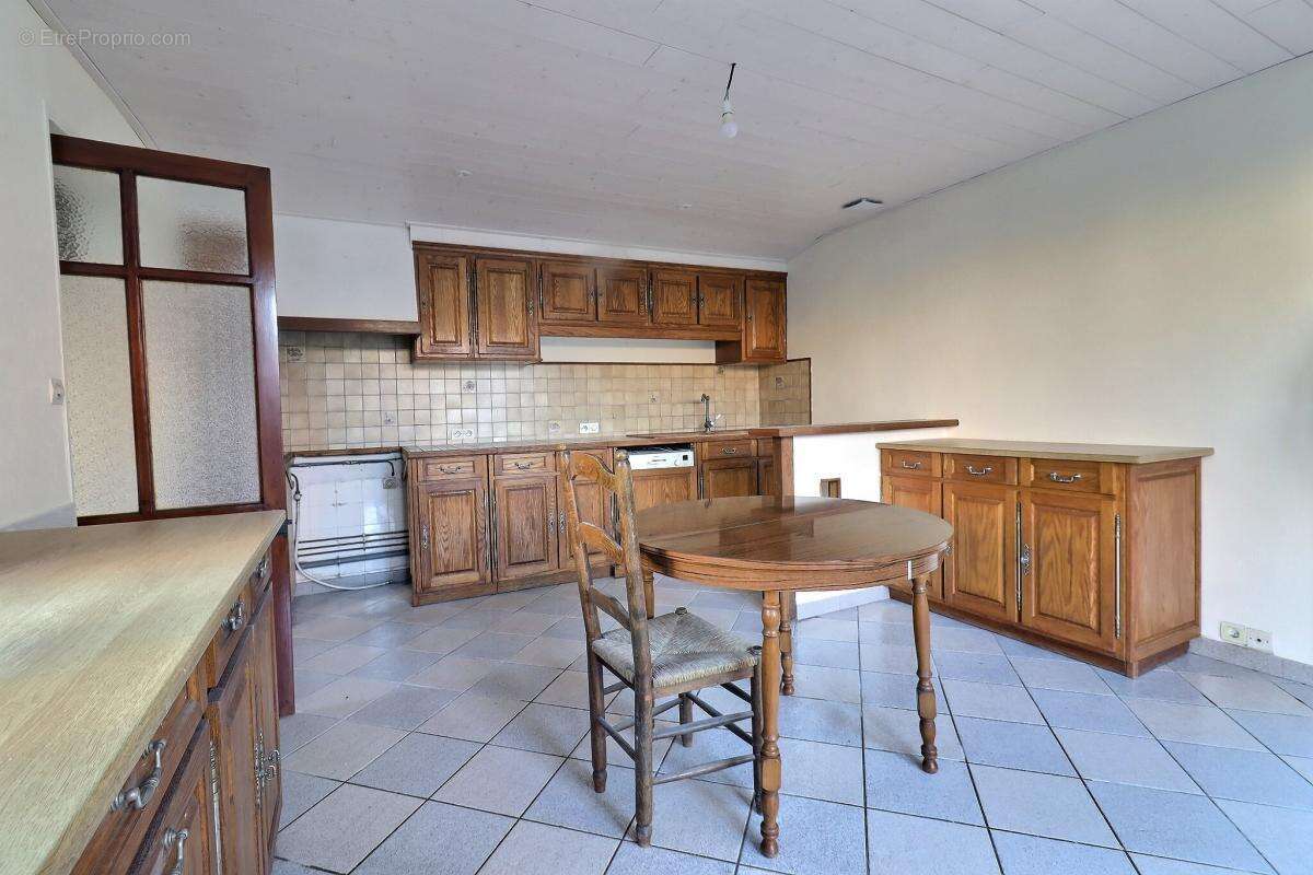 Maison à CHAILLE-LES-MARAIS