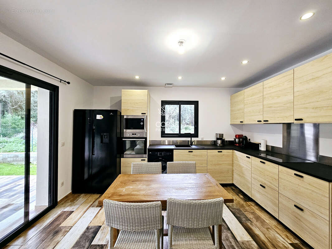 Maison à SERRA-DI-FIUMORBO