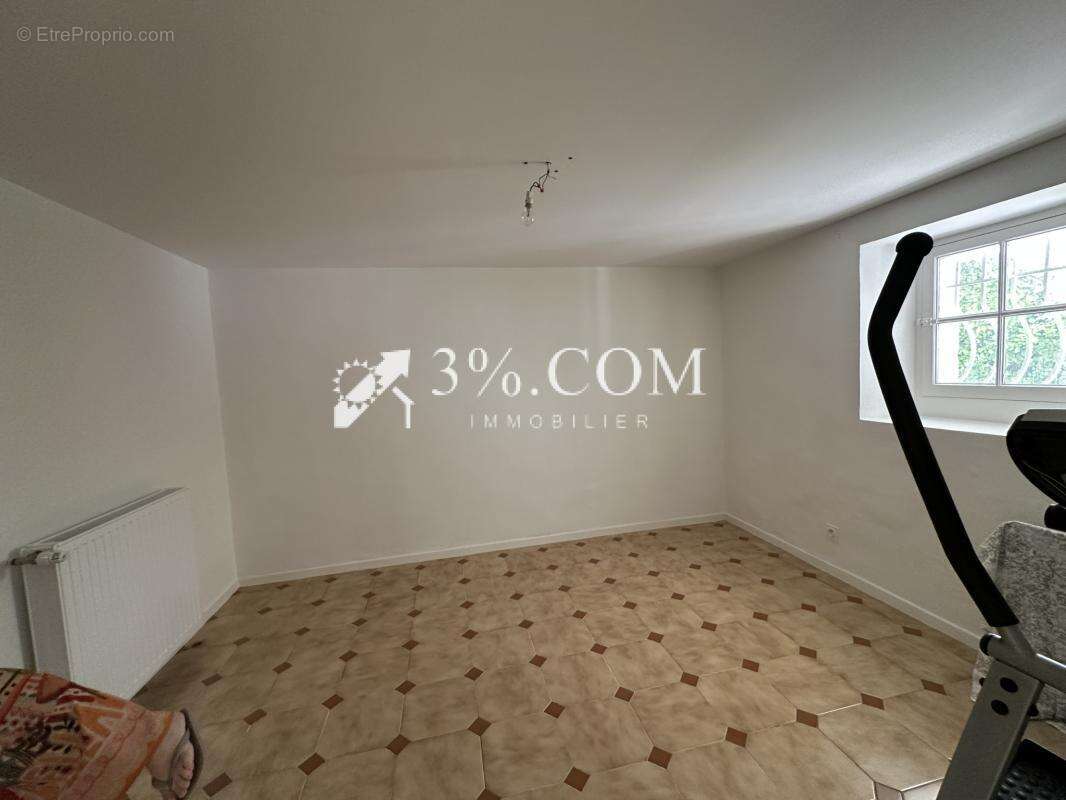 Maison de ville , 3 chambres deux niveaux proche centre vill - photo 16