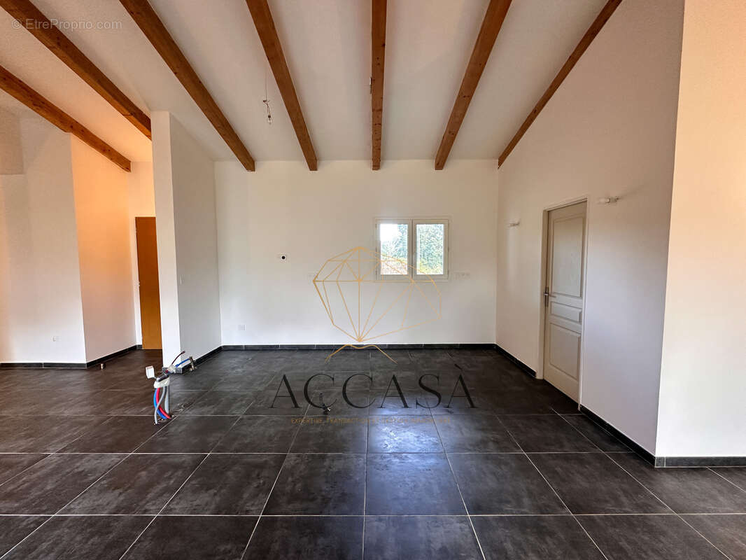 Maison à PORTO-VECCHIO