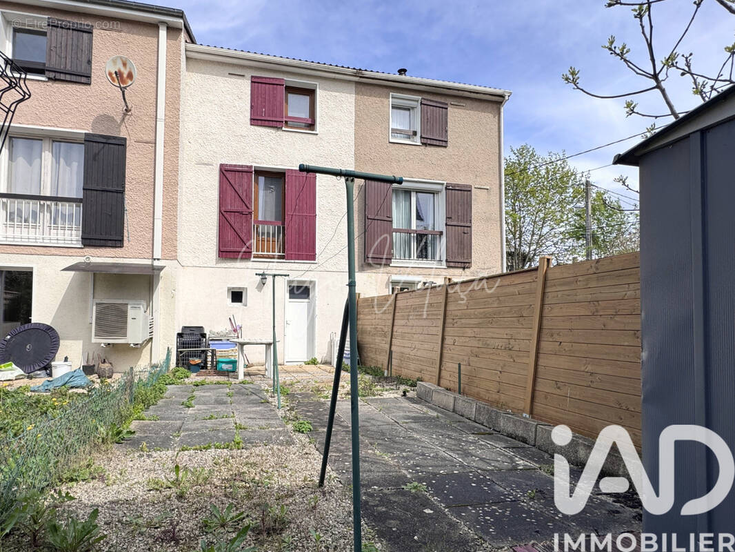 Photo 1 - Maison à ATHIS-MONS