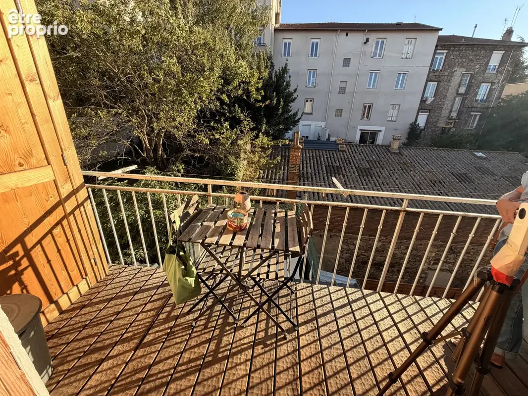 Appartement à SAINT-ETIENNE