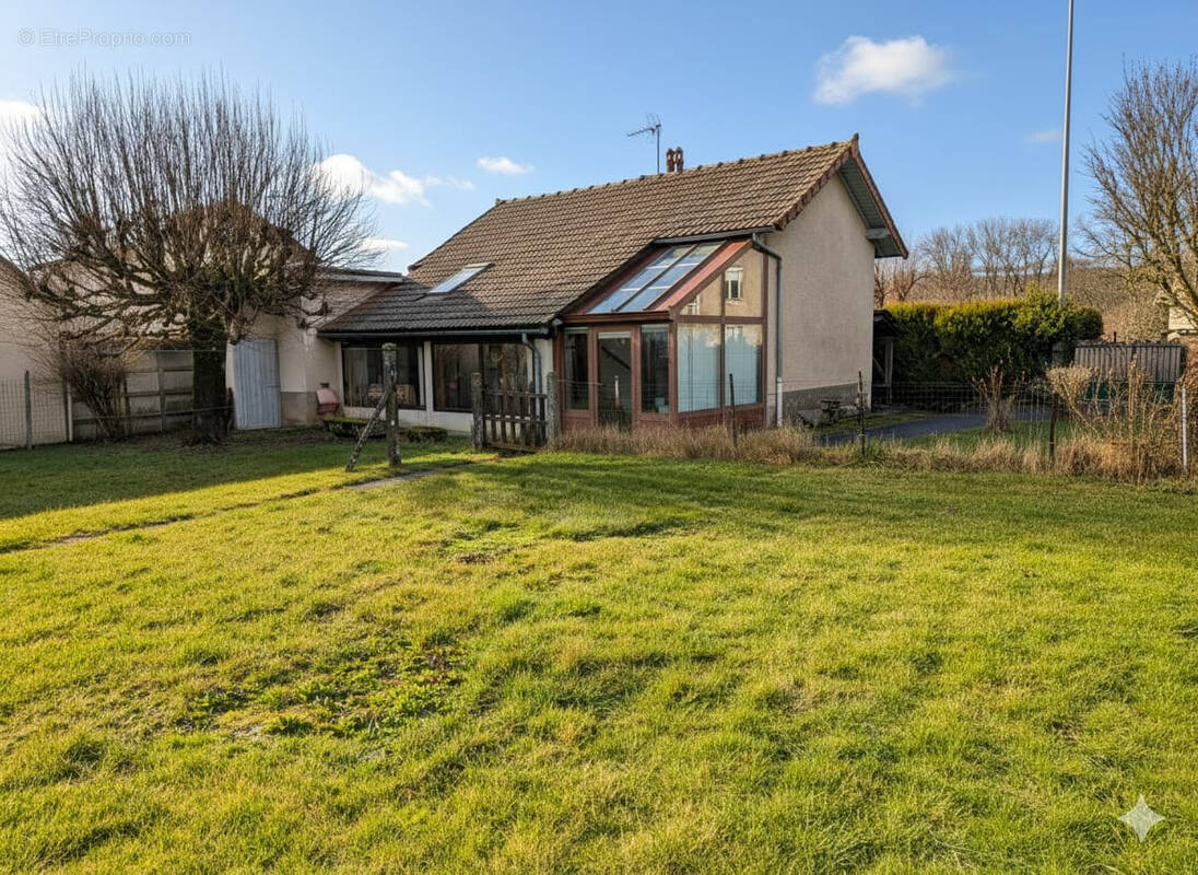 Maison à ARPAJON-SUR-CERE