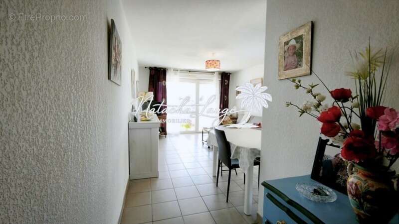 Appartement à CHATEAUNEUF-LES-MARTIGUES