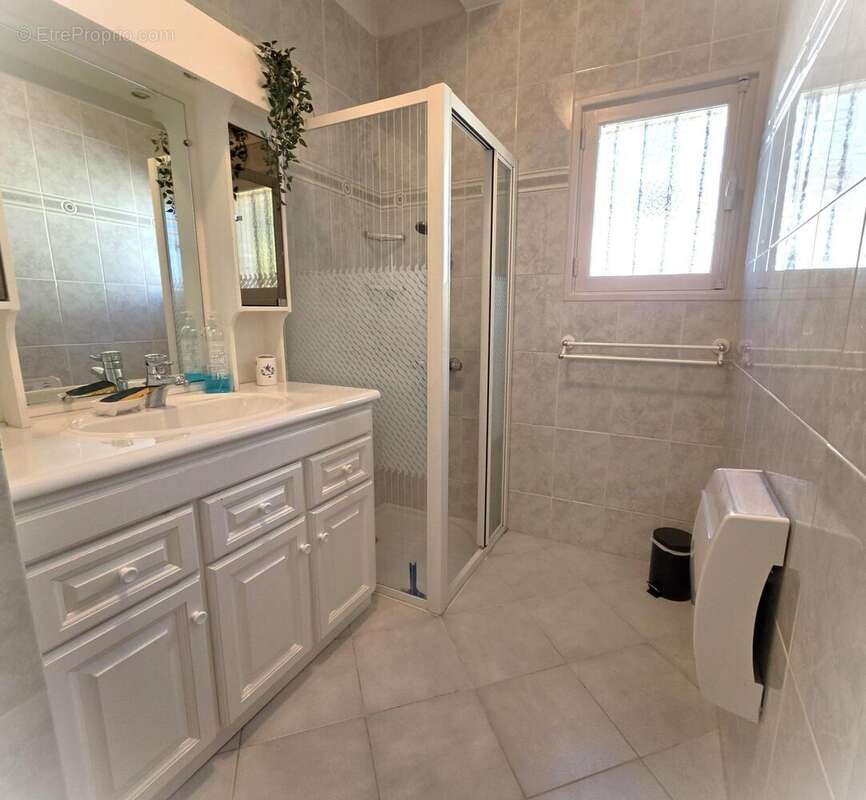 Maison 104 m² à Ax-Les-Thermes  - photo 6