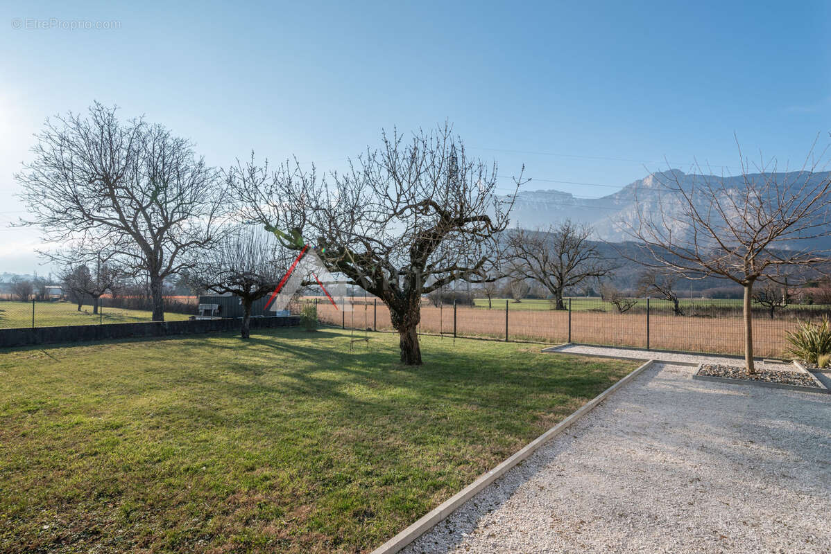 Maison à VARCES-ALLIERES-ET-RISSET