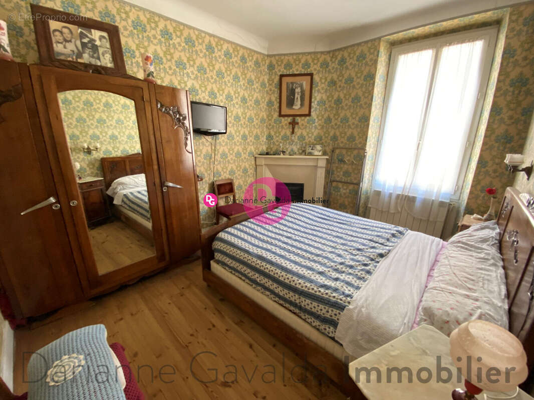 Maison 117 m² à Livinhac-Le-Haut  - photo 4