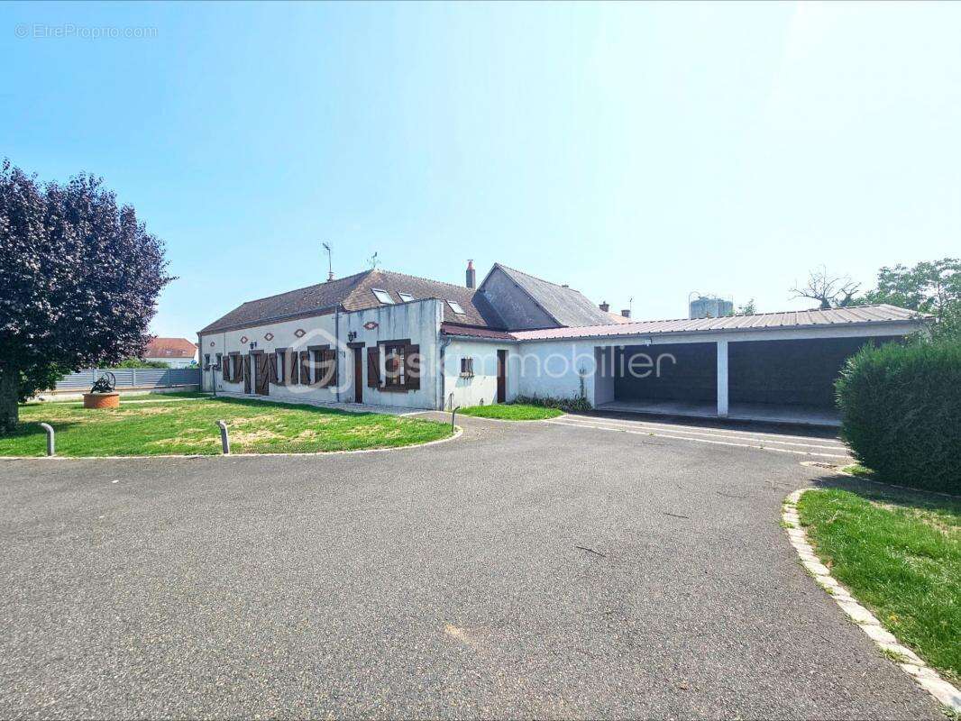 Maison à SULLY-SUR-LOIRE