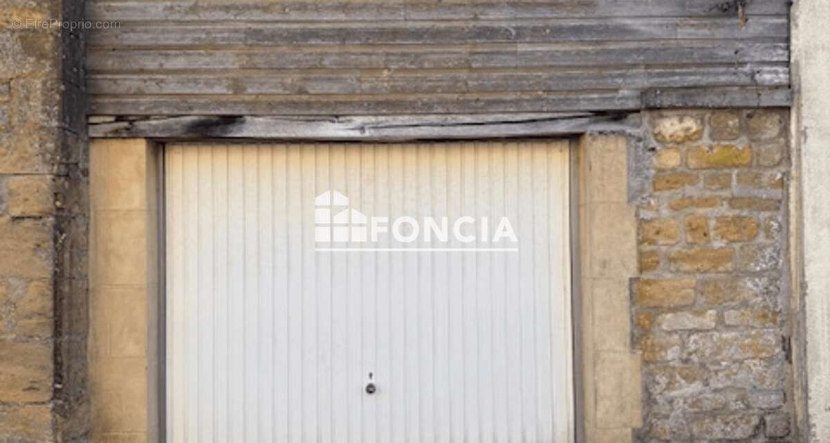 Maison à DOM-LE-MESNIL