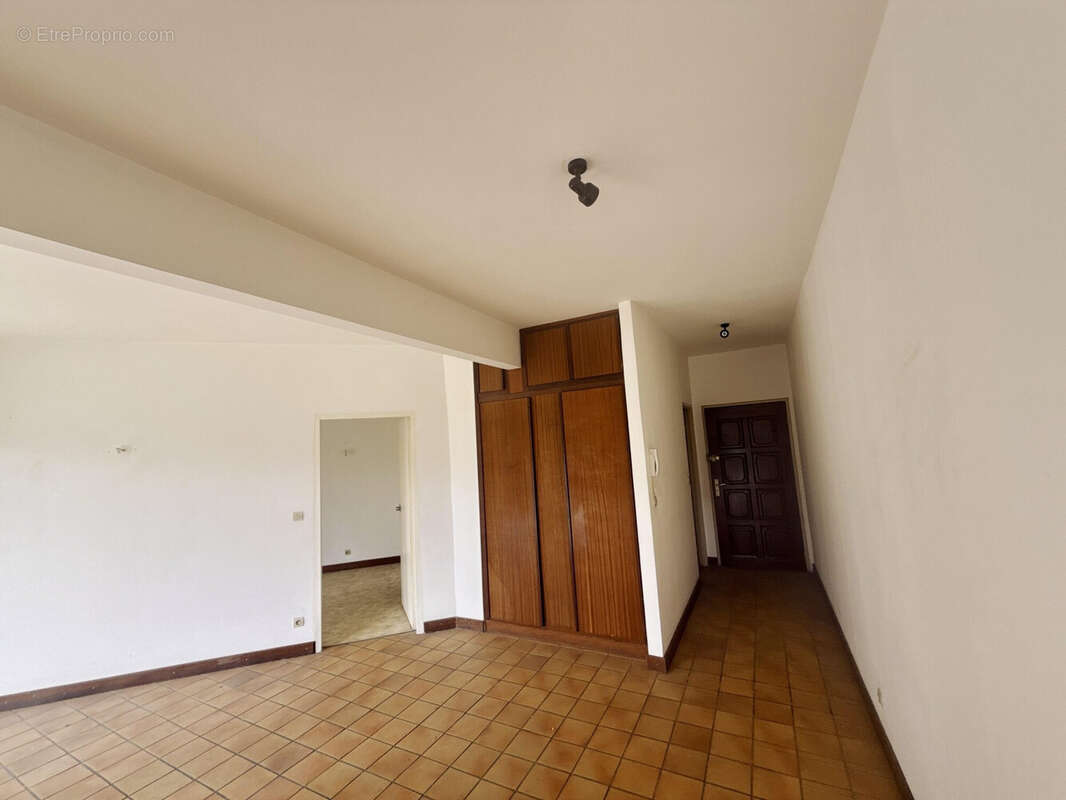 Appartement 44 m² à Saint-Paul  - photo 2