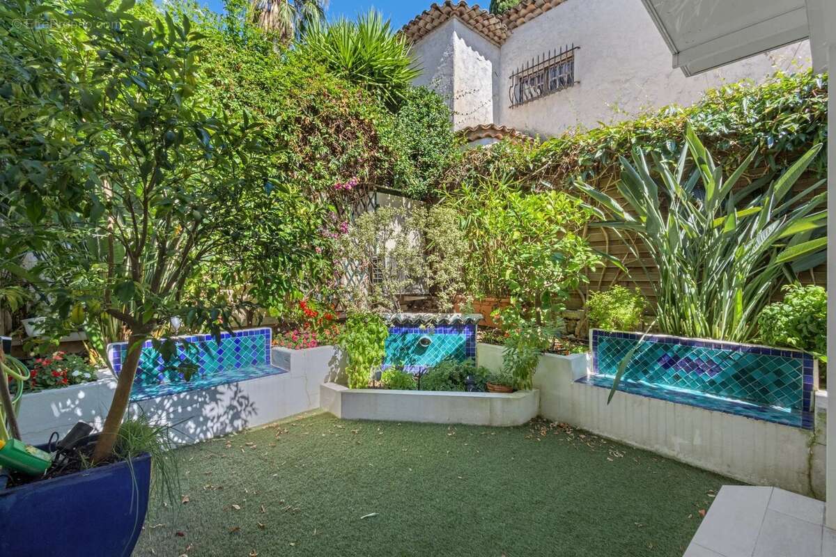 Appartement à LE CANNET